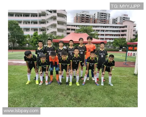 在足球场上绽放爱的火花足球恋爱吧带你体验激情与浪漫